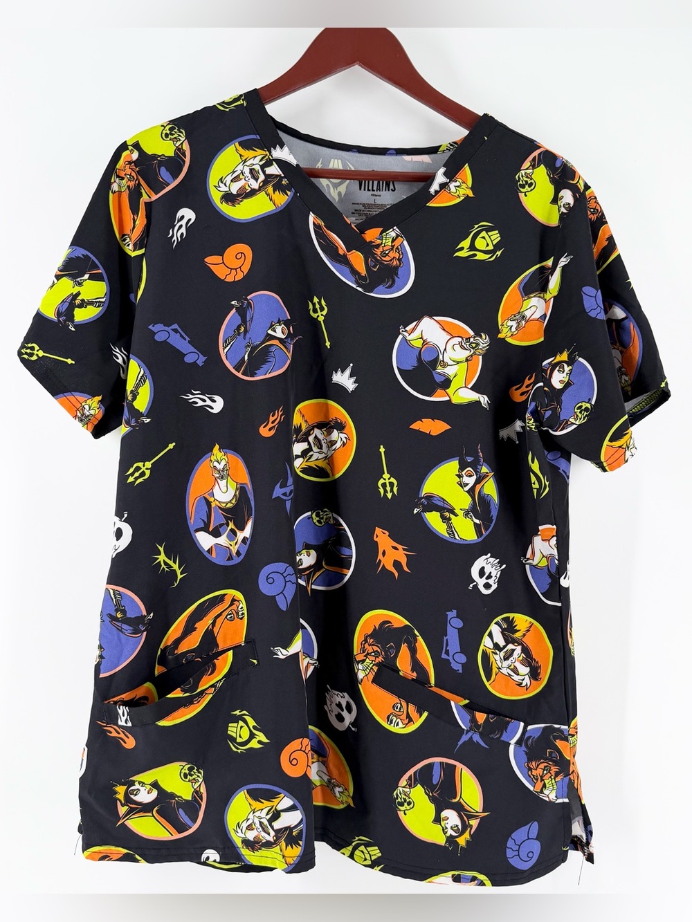 Disney‎ Villains Halloween Character Scrub Top Black Sz L Medical Nurse Vet Tech
